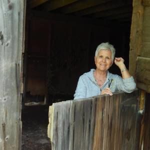 Meet your Posher, Charline